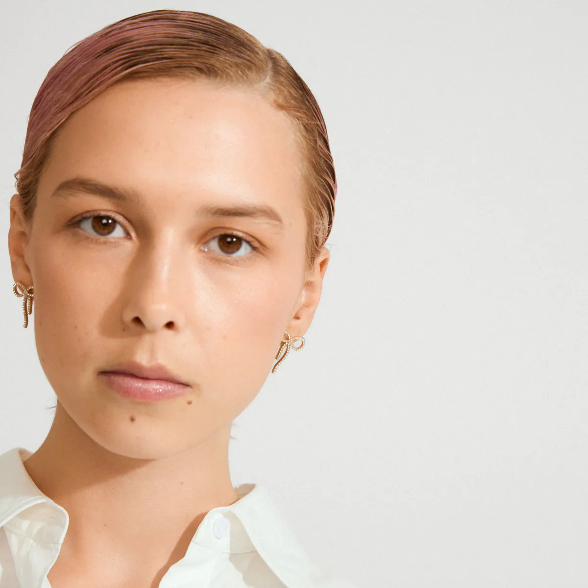 PILGRIM JOLANTA  øredobber med krystaller, gullbelagt