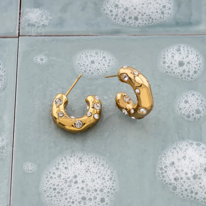 Frida Leonore by Gulldia- Starlight earrings i forgylt stål med hvite stener