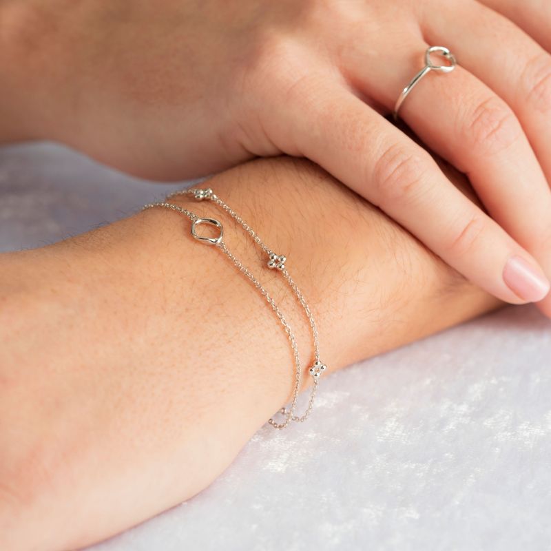 Nora Mørk Armbånd i rhodinert sølv- 710308
